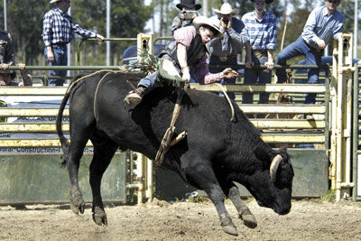 Rodeo rides in at ABAC – Albany Herald