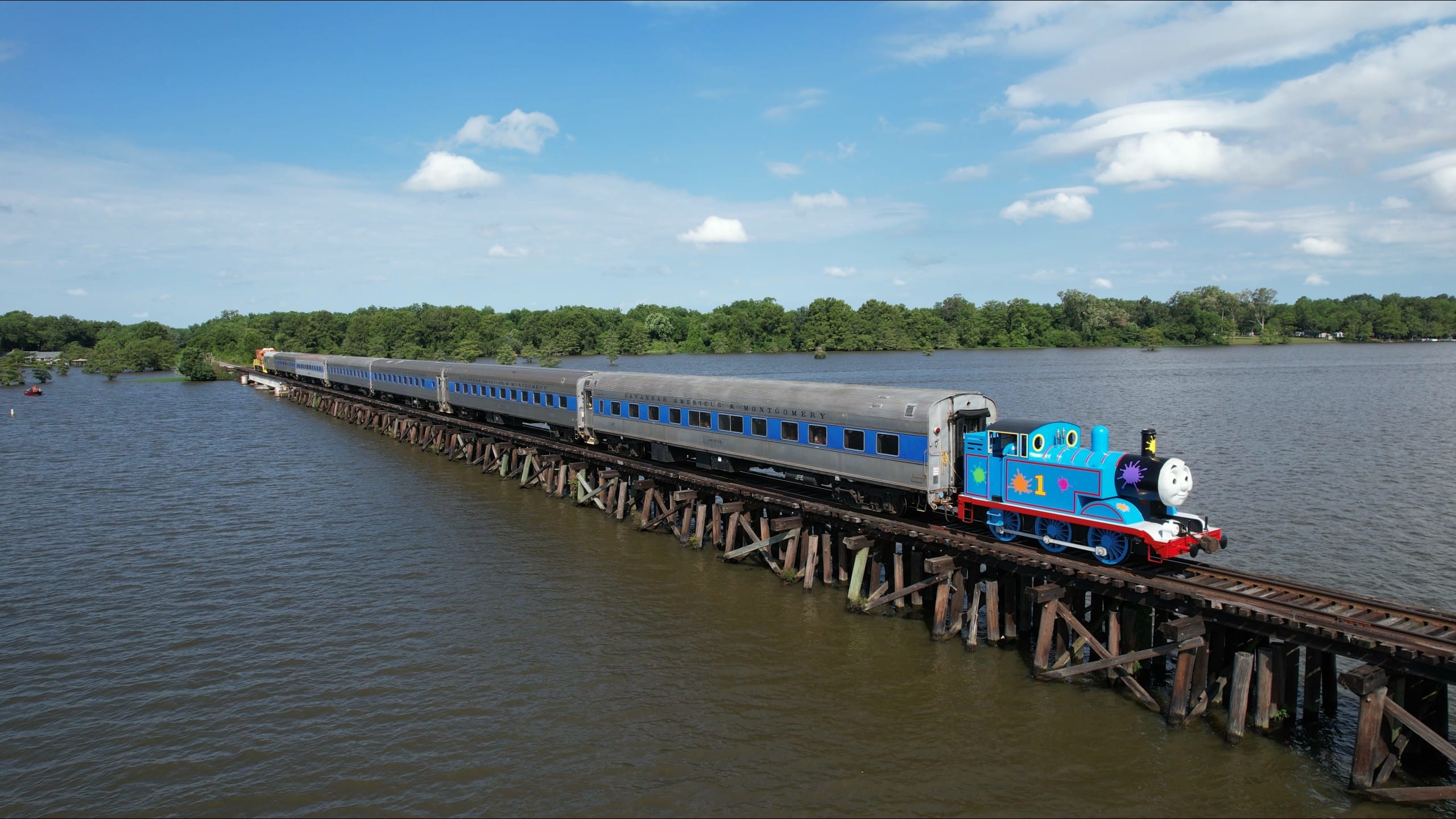 Sam Train Georgia Sam excursion train - Touristvisitorguides.com