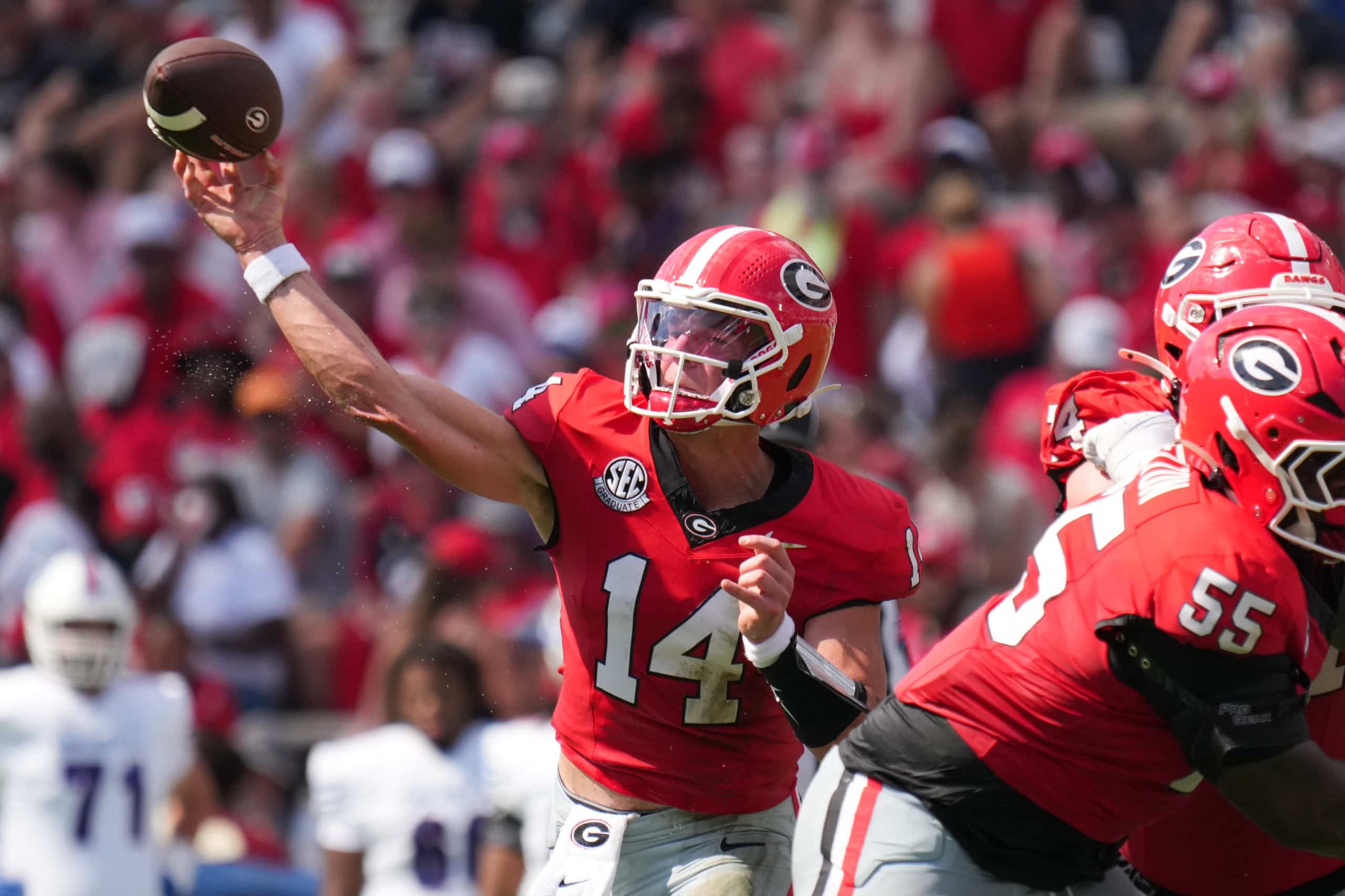 No. 3 Georgia Bulldogs rout Tennessee State, 63-3