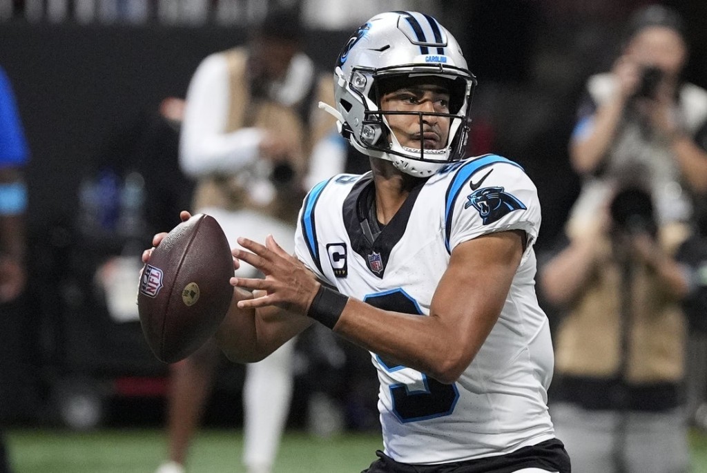 Carolina Panthers Dominate Atlanta Falcons in 34-3 Victory