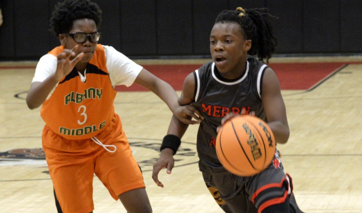 Merry Acres, Albany Middle split crosstown basketball doubleheader